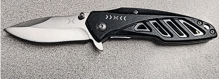Folding Knife with Built in Pocket/Money Clip - Multi Function Tool